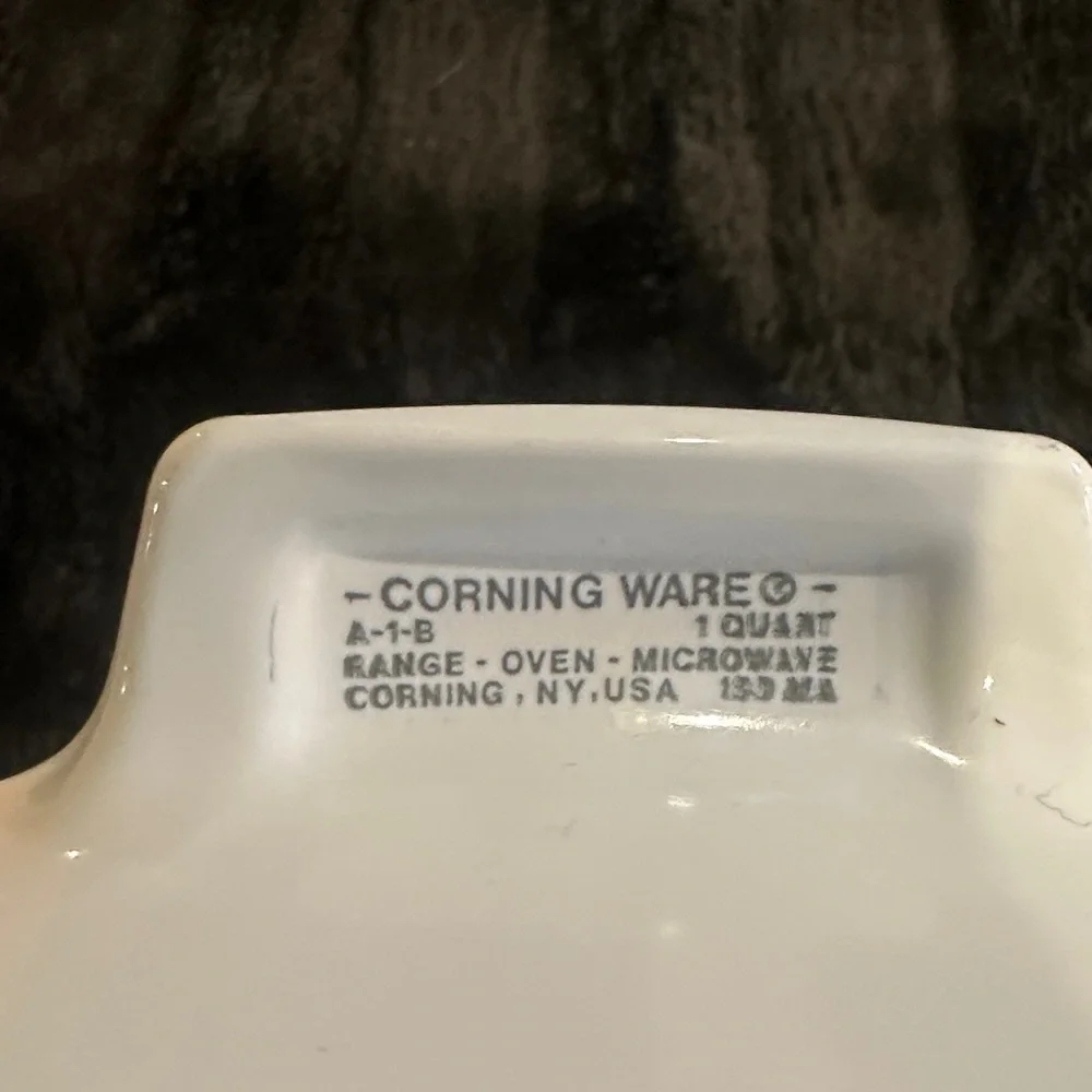 Vintage set CorningWare White & Blue Floral Baking Dishes 1 quart & smaller one
